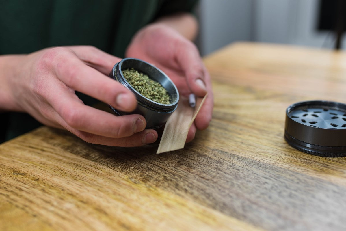 How can Herb Grinders Make Your Sessions Better? 